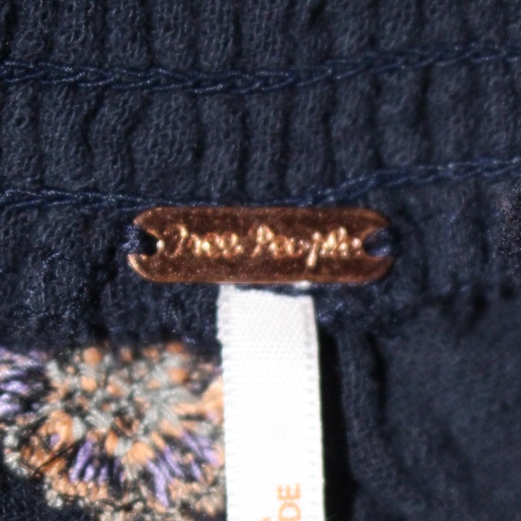 HOST Pick 🎉Free People Saachi Smocked Off-shoulder Embroidered Floral Sleeve Top - Picture 9 of 11